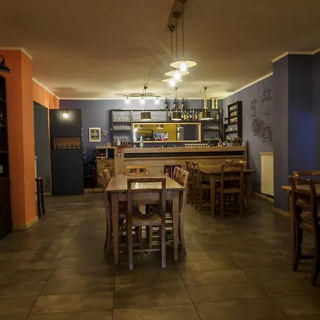 호텔 S'osteria 38 2*